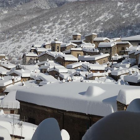 La Dimora Di D'Annunzio Bed and Breakfast Scanno Eksteriør billede