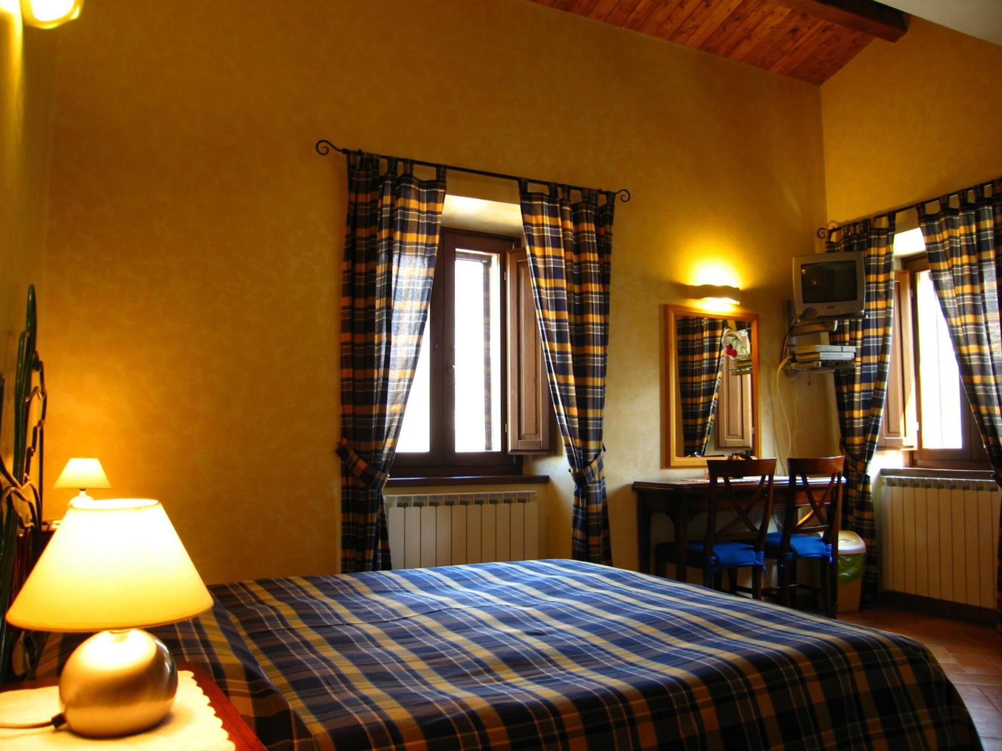 La Dimora Di D'Annunzio Bed and Breakfast Scanno Værelse billede