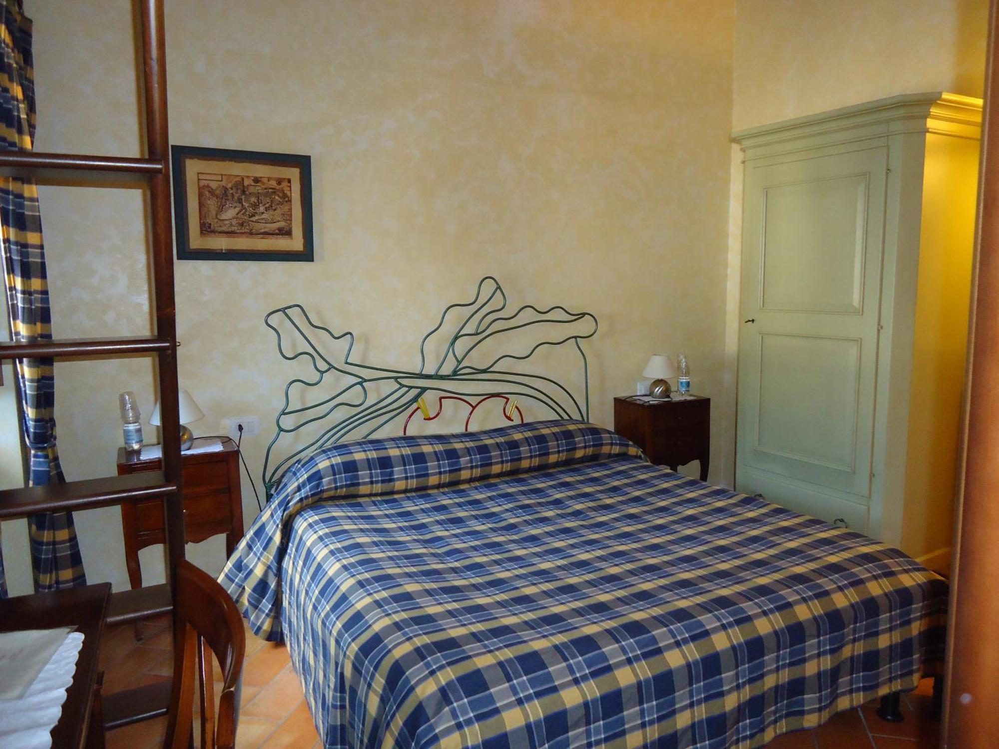 La Dimora Di D'Annunzio Bed and Breakfast Scanno Værelse billede