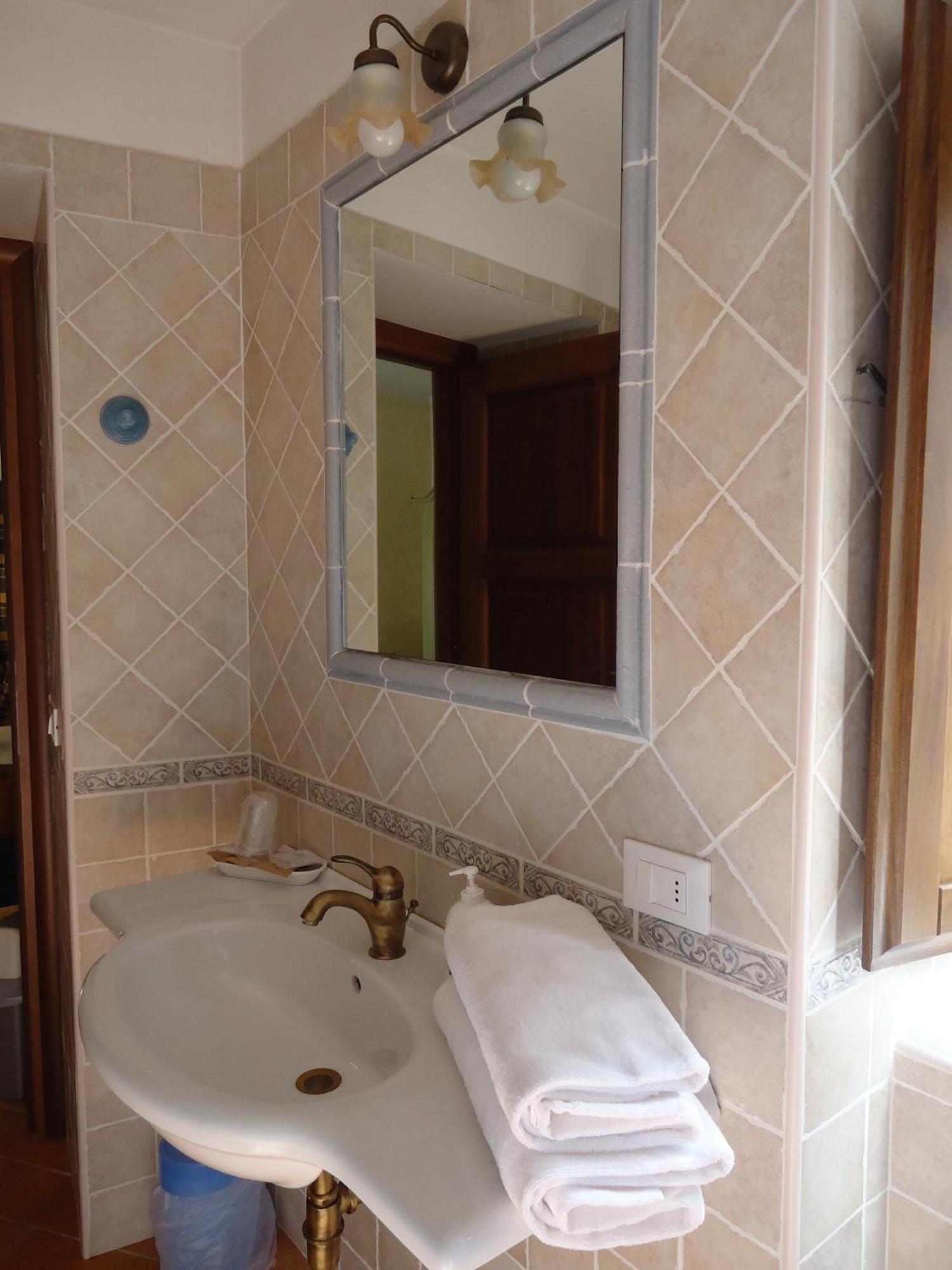 La Dimora Di D'Annunzio Bed and Breakfast Scanno Værelse billede