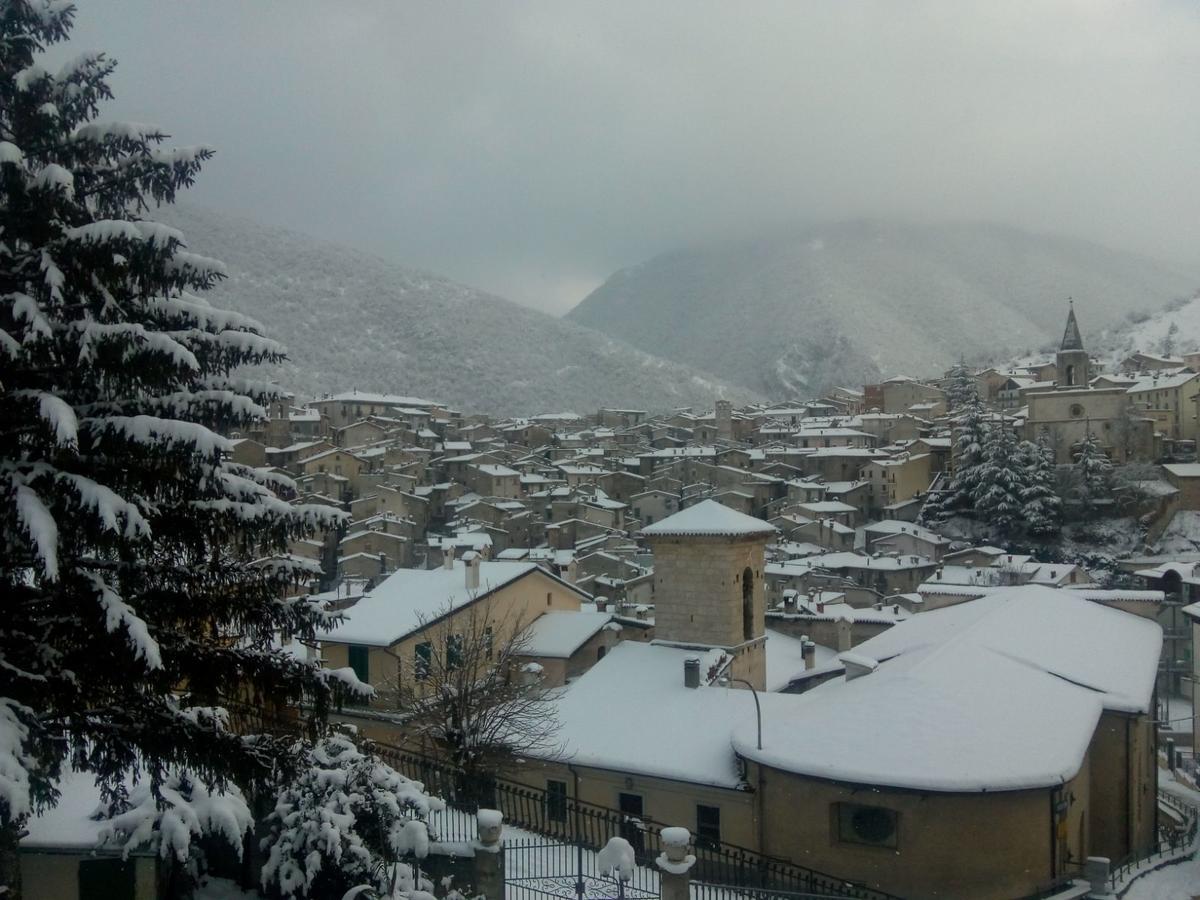 La Dimora Di D'Annunzio Bed and Breakfast Scanno Eksteriør billede
